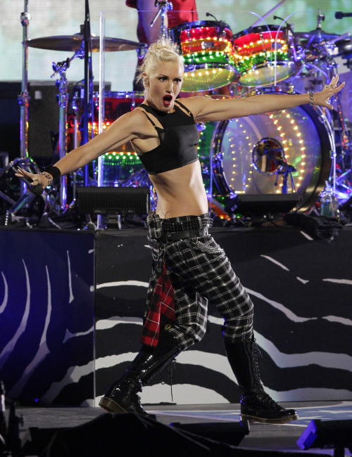 Gwen Stefani Performs at the NFL Kickoff Concert - NYC